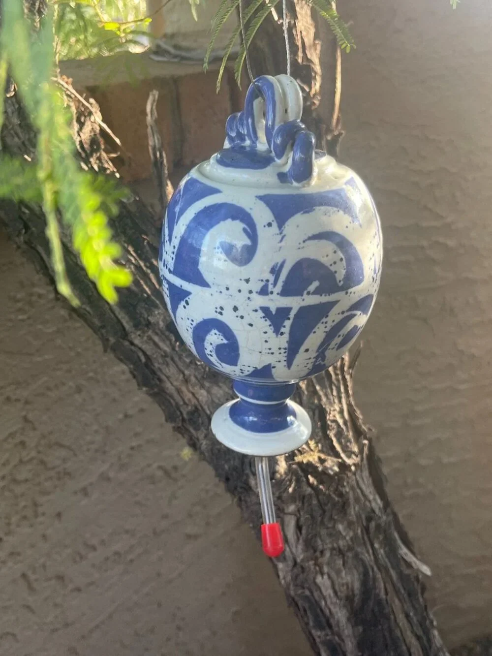 Here is a Spanish Fajalauza Botijo Studio Pottery Hand-painted Bird Feeder